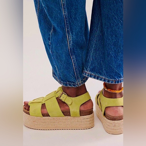 Free People Intentionally Blank Dreams Flatform Sandal Pistachio - Picture 3 of 8